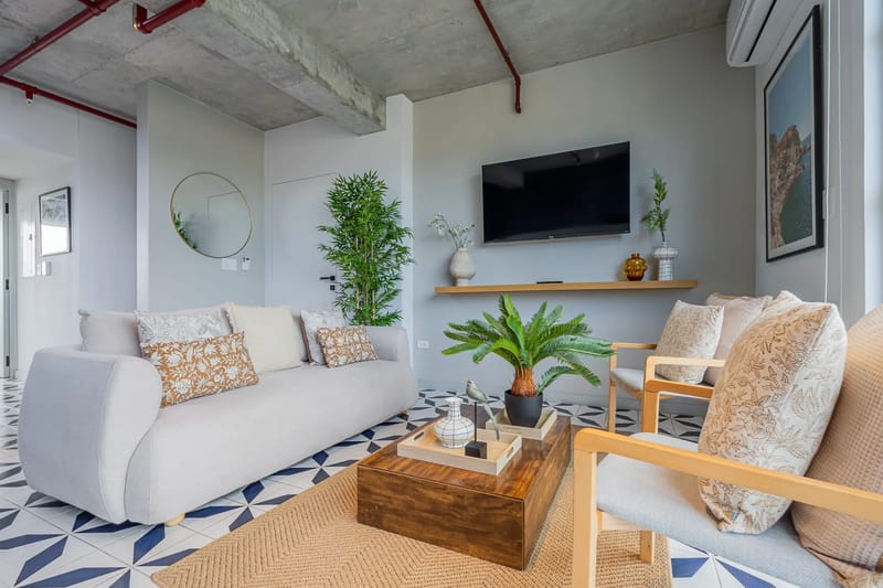 Spacious 2BR in Plaza Herrera w/ Terrace
