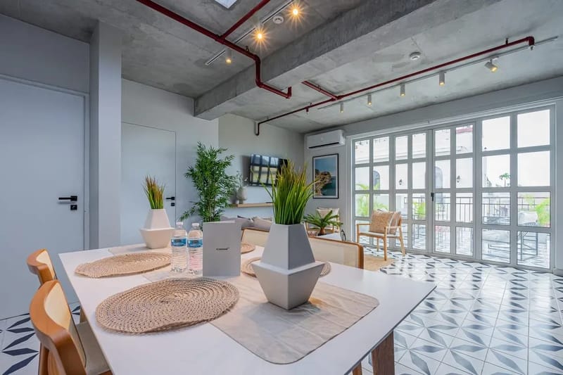 Spacious 2BR in Plaza Herrera w/ Terrace