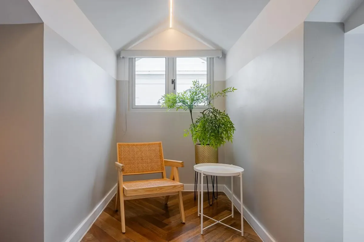 Spacious 2BR in Plaza Herrera w/ Terrace