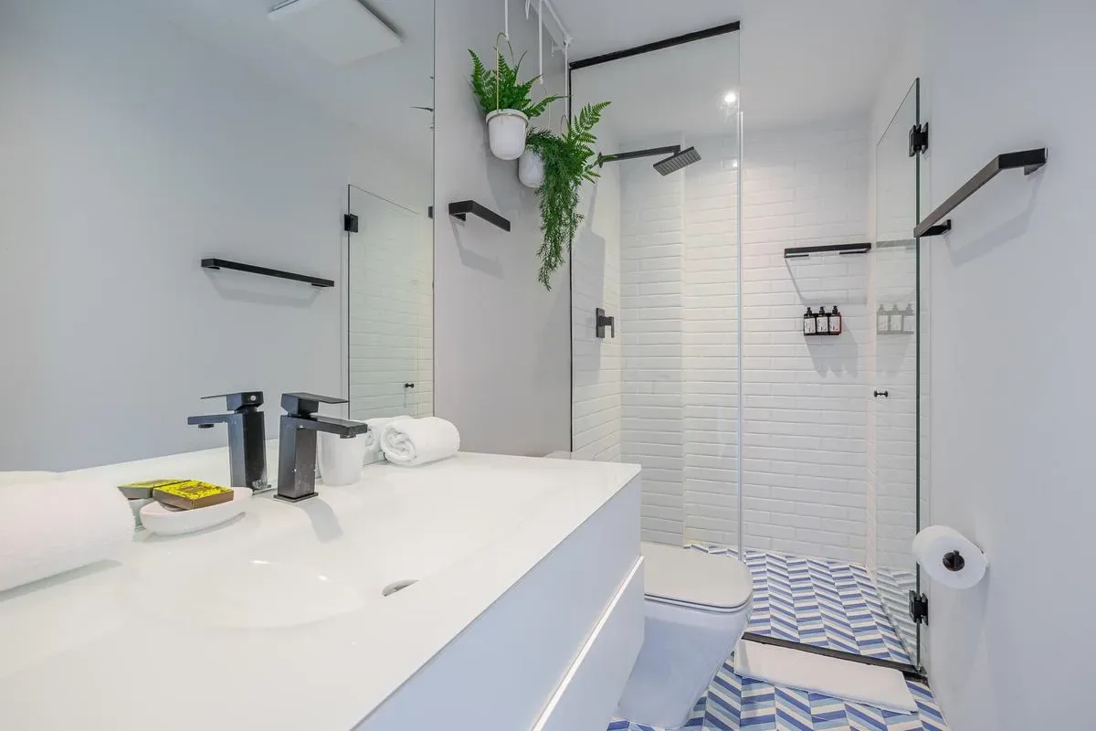 Spacious 2BR in Plaza Herrera w/ Terrace