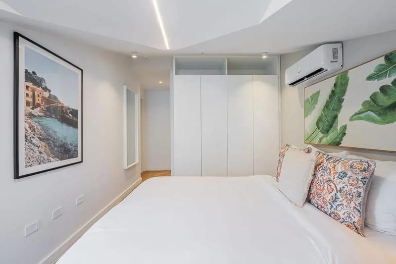 Spacious 2BR in Plaza Herrera w/ Terrace