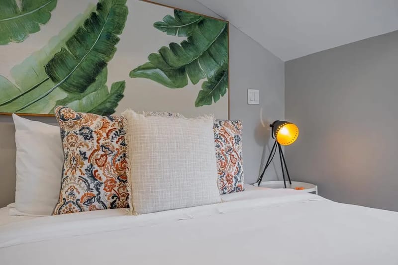 Spacious 2BR in Plaza Herrera w/ Terrace