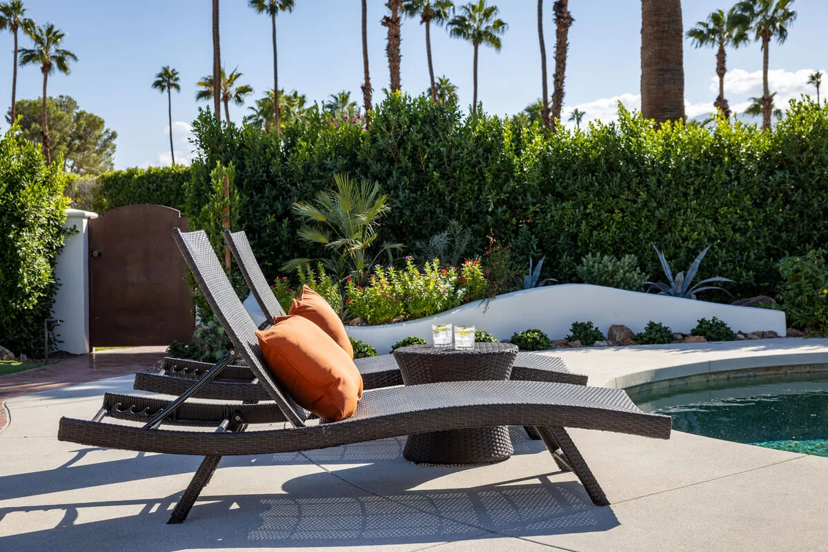 Mirador Desert Oasis
