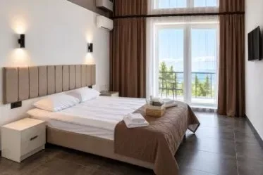 Two-room suite with sea view