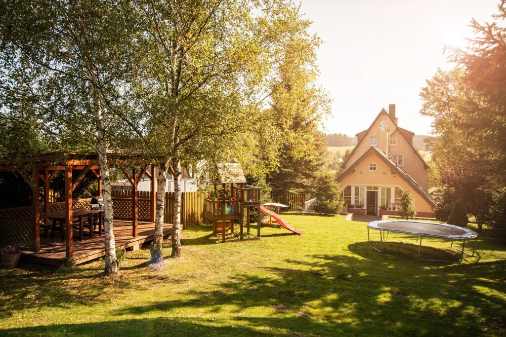 Garden with children's play area