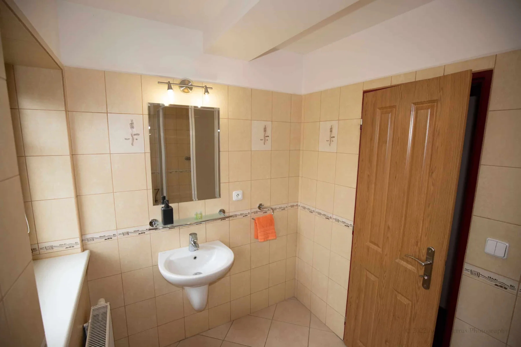 Guesthouse room
