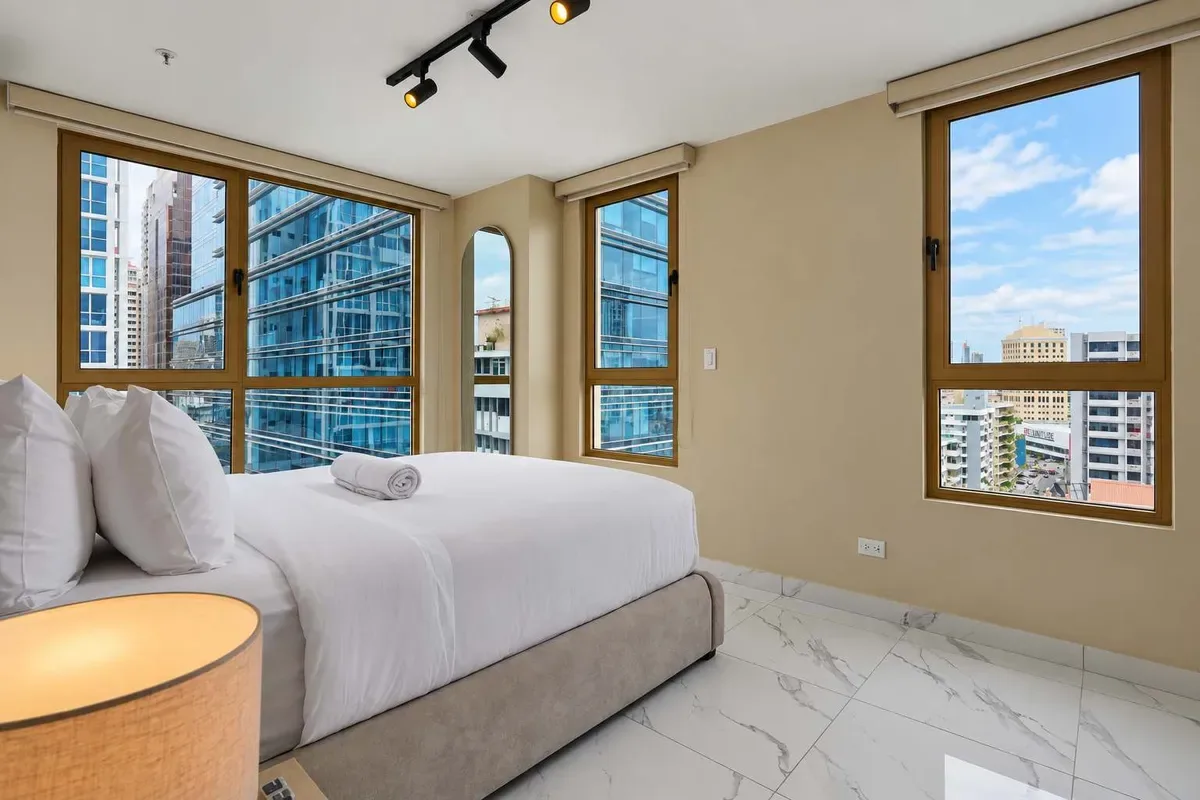 Tasteful 1BR in Obarrio w/ AC