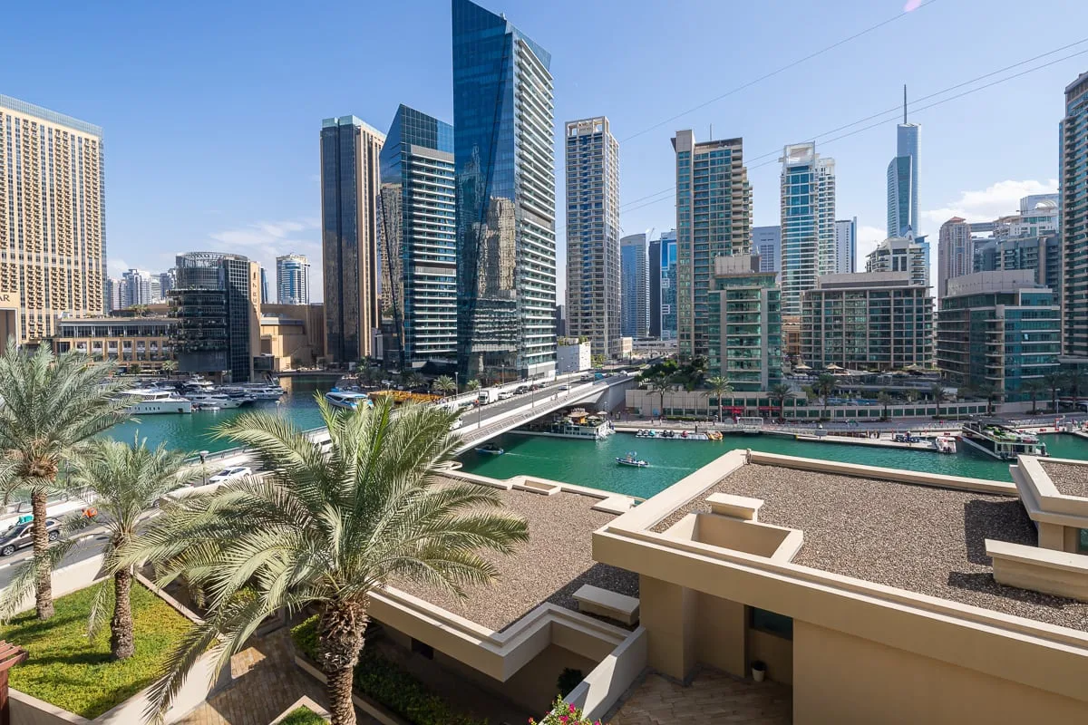 Vistas desde el balcón - Canal de la marina