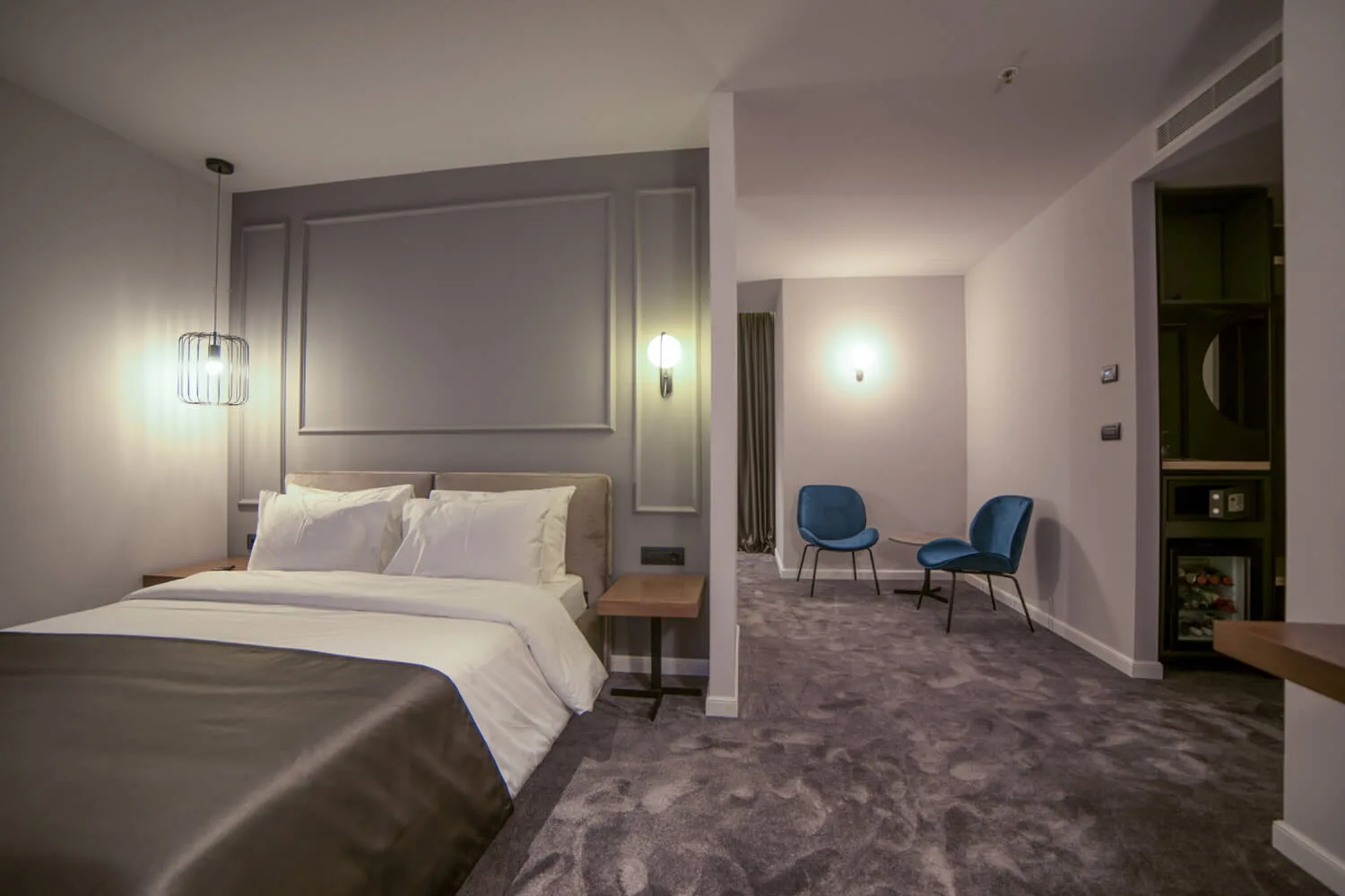 Room with two Queen Size beds