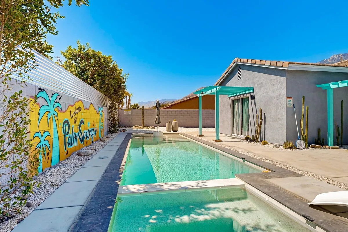 R&R Desert Oasis - 68546
