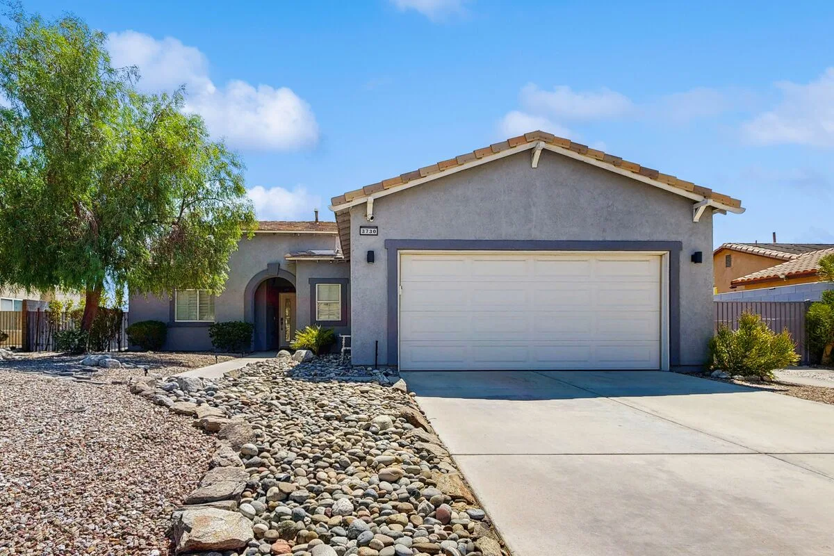 R&R Desert Oasis - 68546