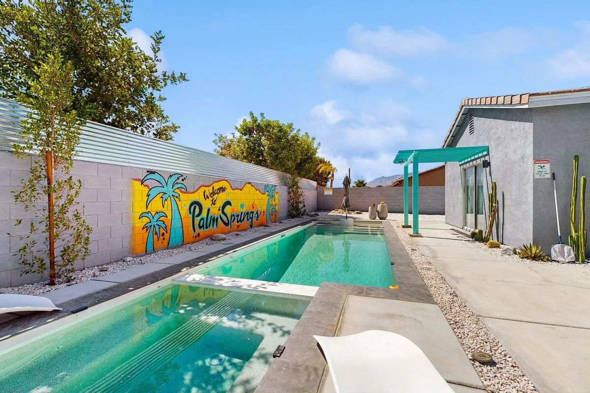 R&R Desert Oasis - 68546