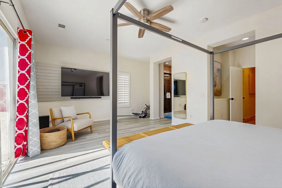 R&R Desert Oasis - 68546