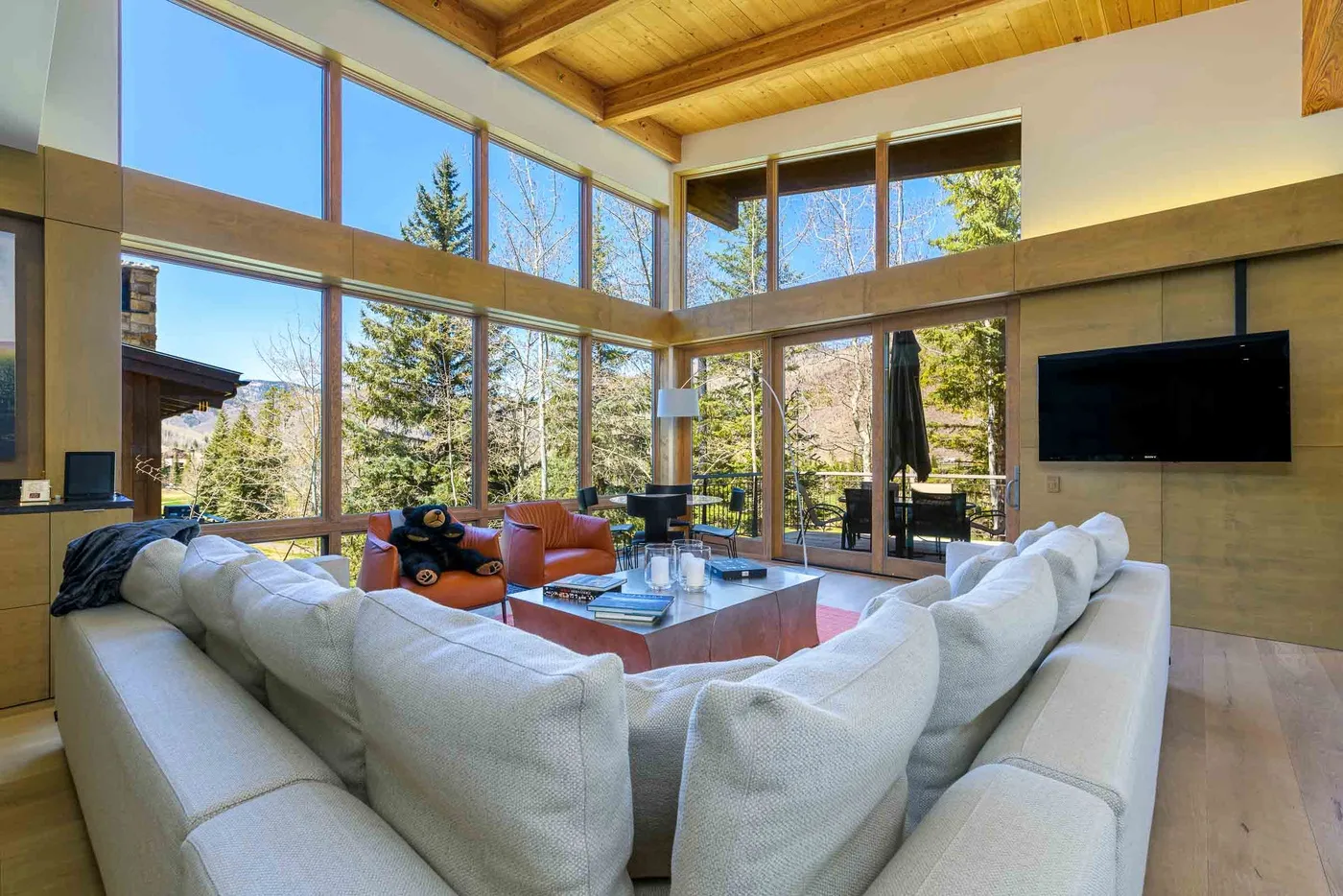 Fairway Views Estate At Vail Golf Club