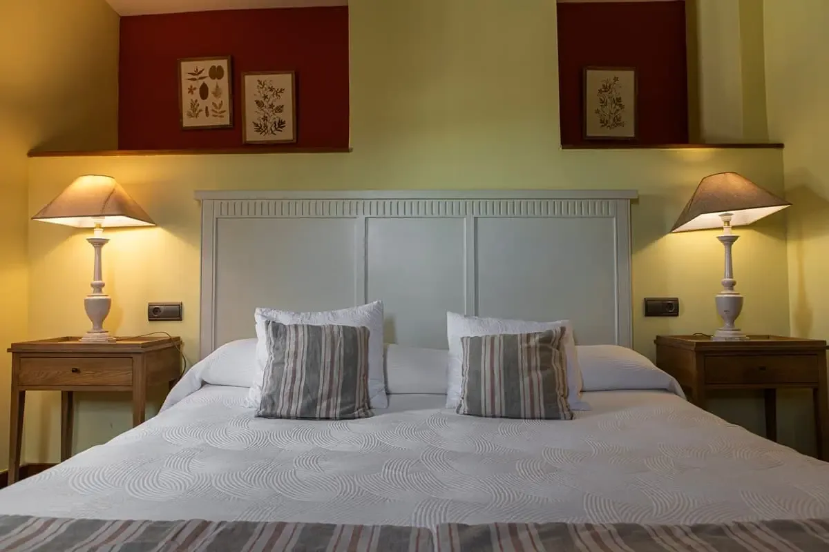 Guest room