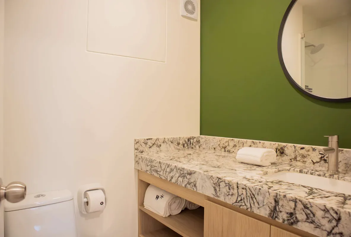 Elegant 2BR w/ Great Balcony in Miraflores