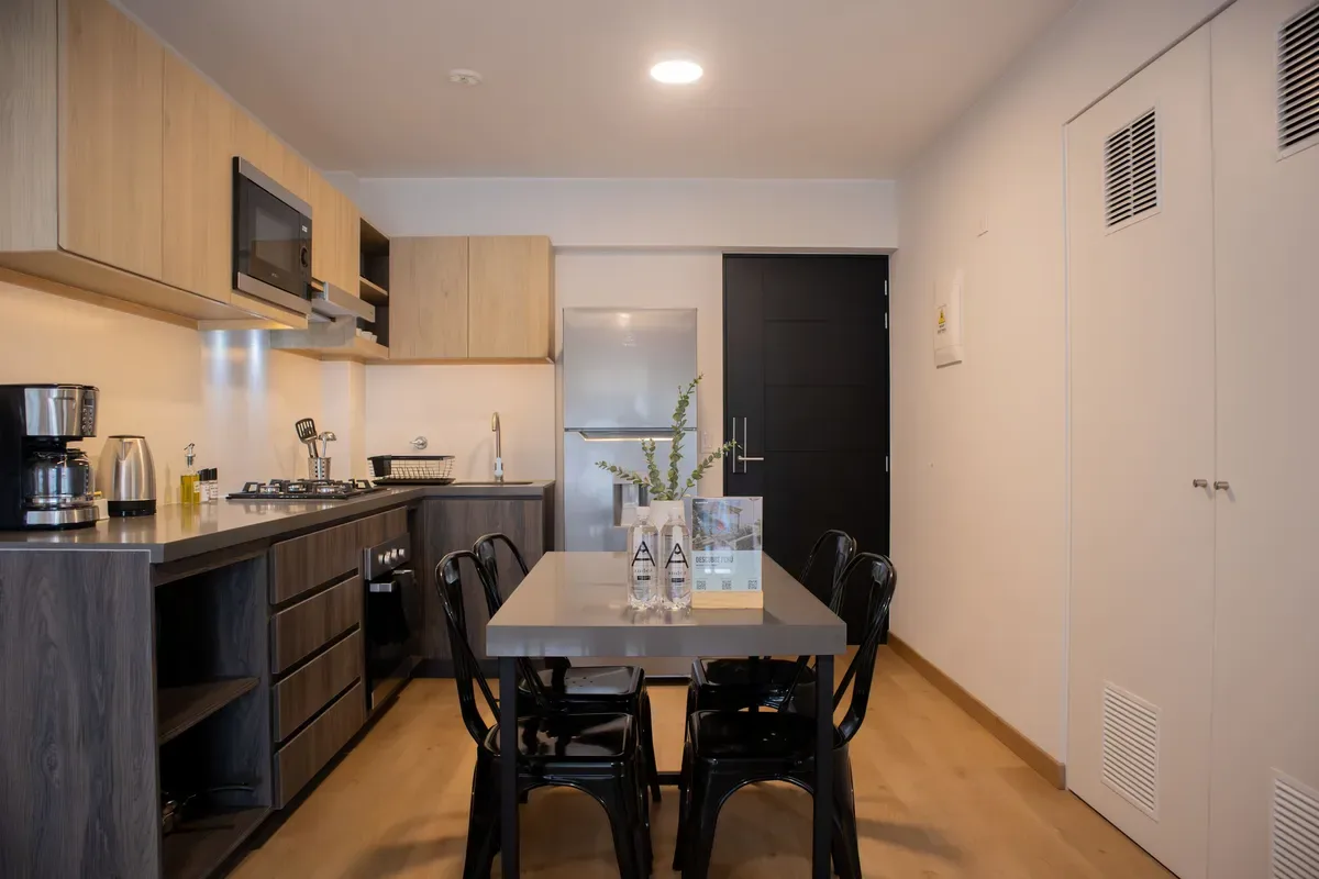 Elegant 2BR w/ Great Balcony in Miraflores
