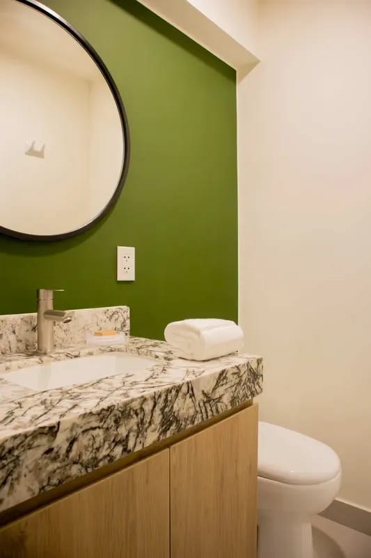 Elegant 2BR w/ Great Balcony in Miraflores