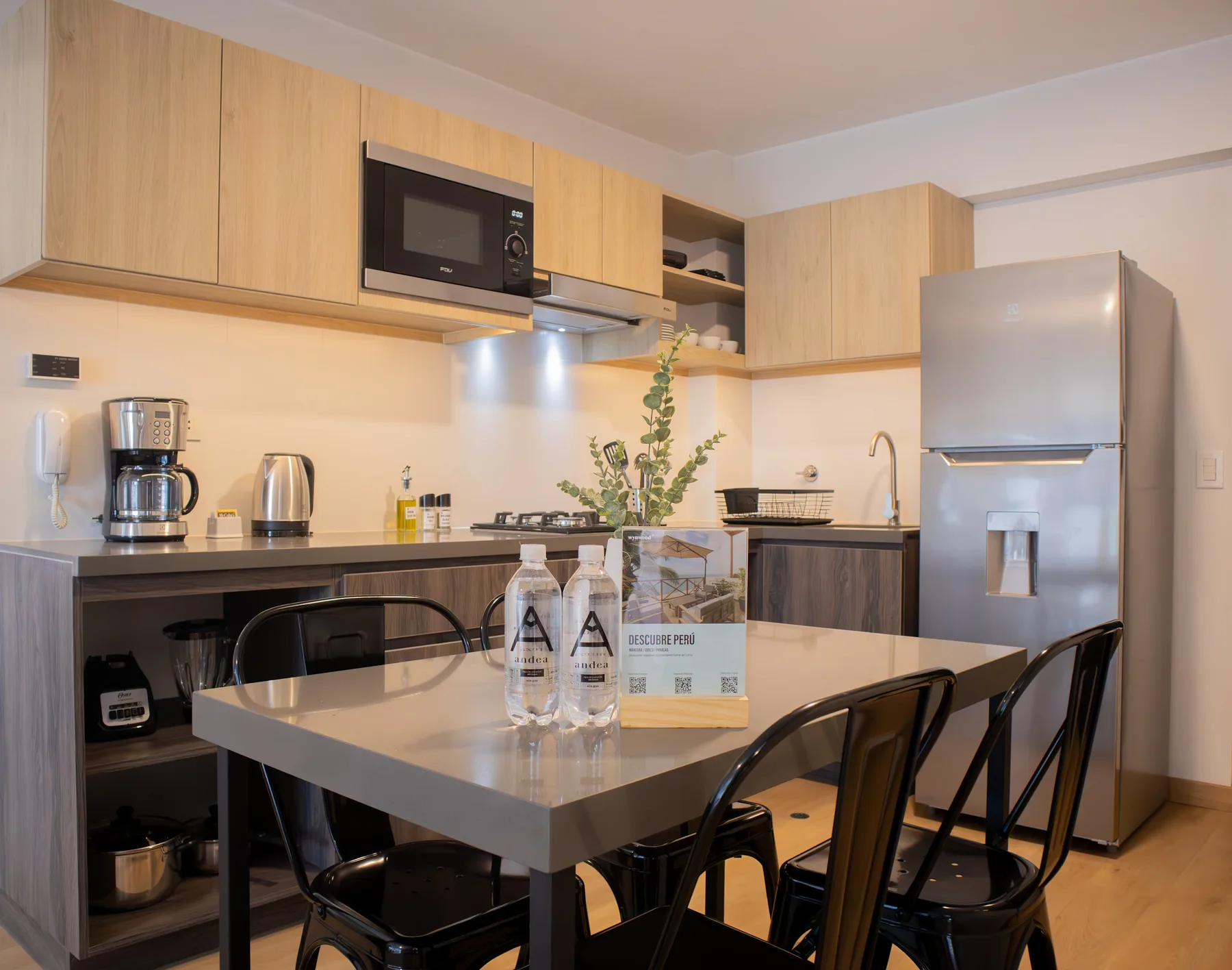 Elegant 2BR w/ Great Balcony in Miraflores