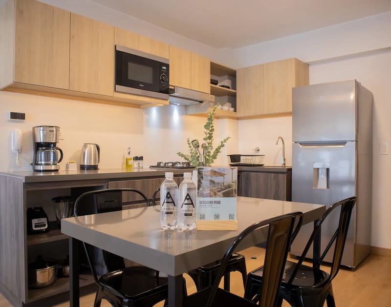 Elegant 2BR w/ Great Balcony in Miraflores