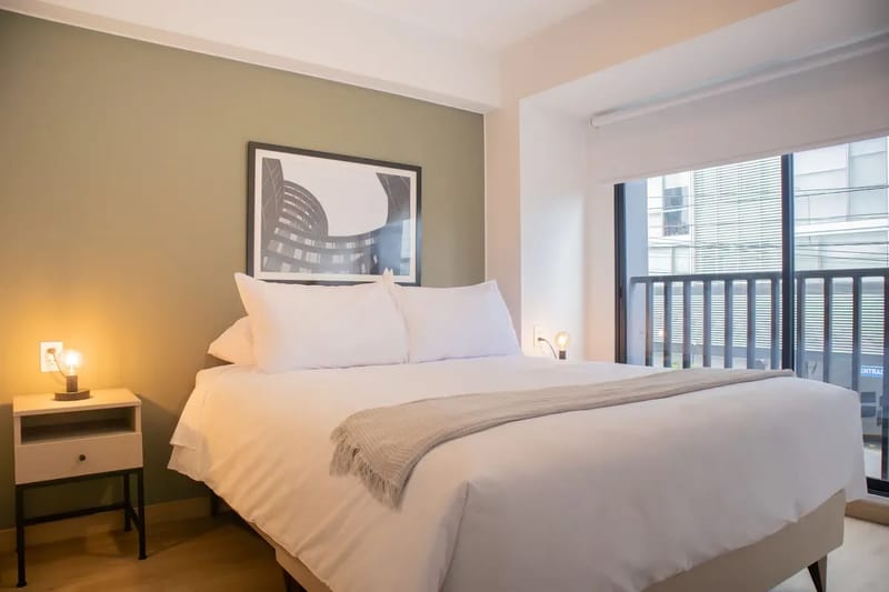 Elegant 2BR w/ Great Balcony in Miraflores