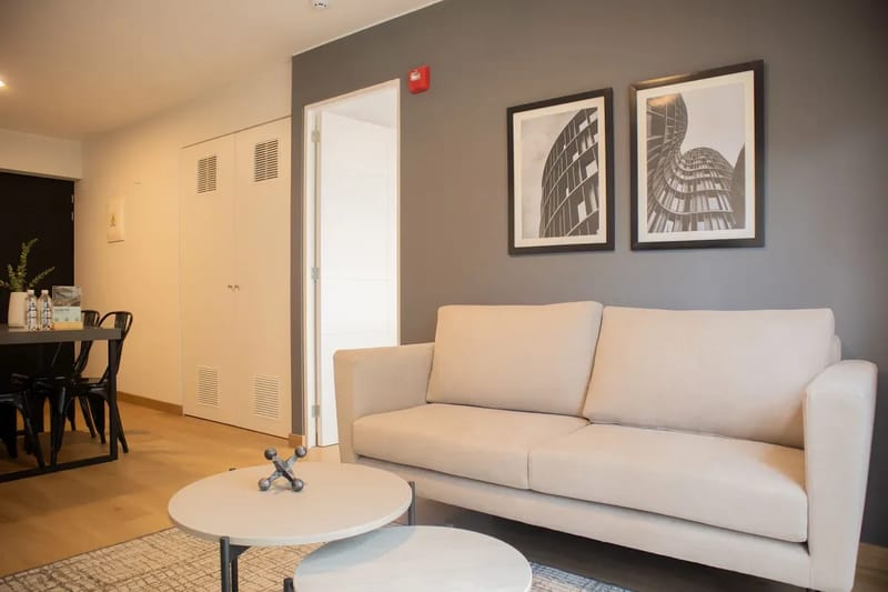 Elegant 2BR w/ Great Balcony in Miraflores