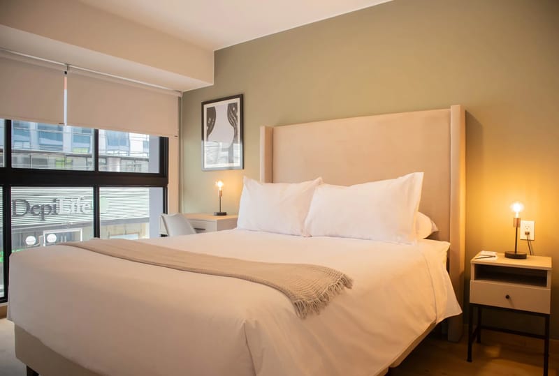 Elegant 2BR w/ Great Balcony in Miraflores