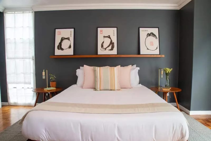 Vibrant 5BR Apartment with Cozy Balcony