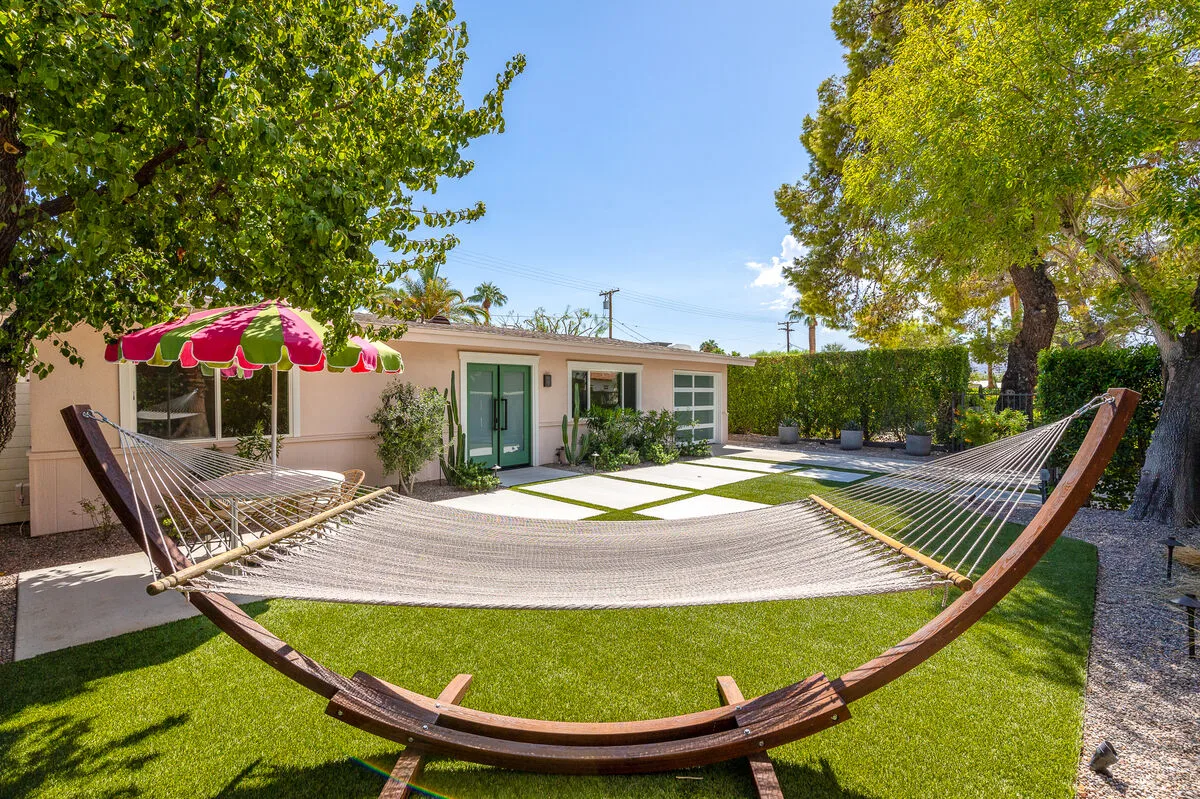 Pavilion Palm Springs