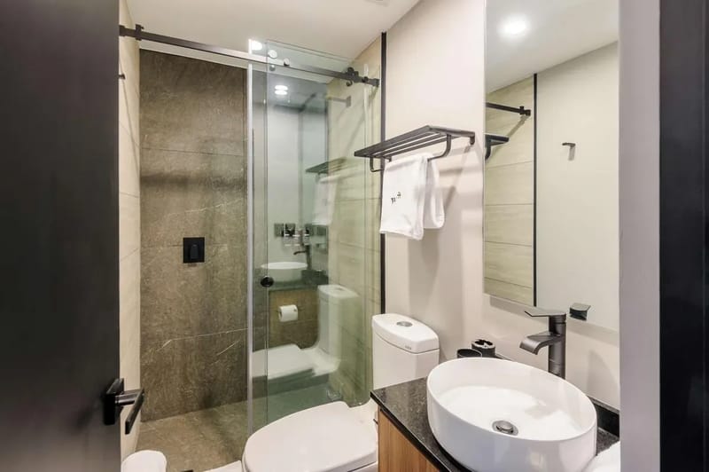 Tasteful 1BR w/ Private Balcony in Tabacalera