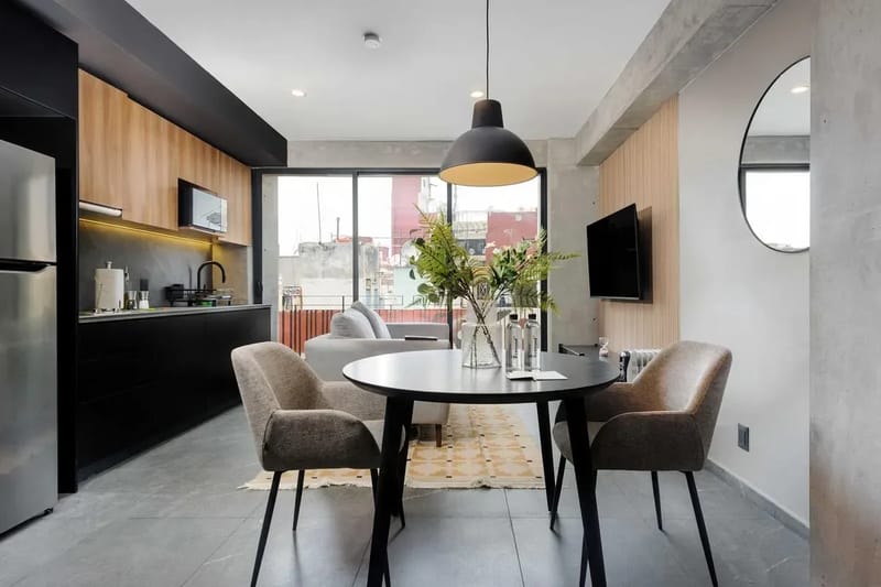 Tasteful 1BR w/ Private Balcony in Tabacalera