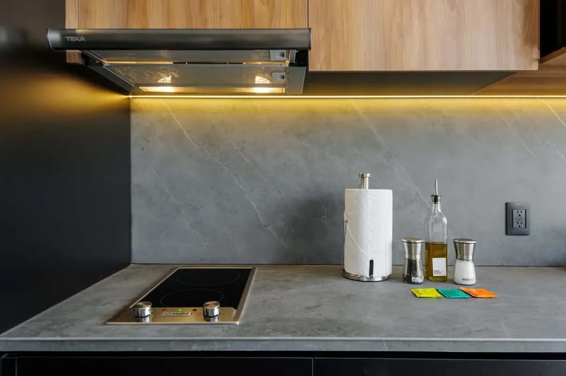 Tasteful 1BR w/ Private Balcony in Tabacalera