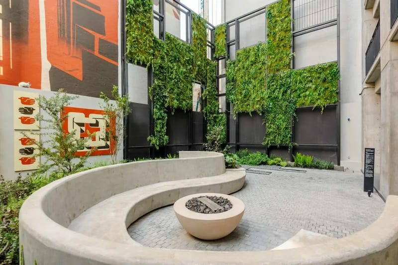 Tasteful 1BR w/ Private Balcony in Tabacalera