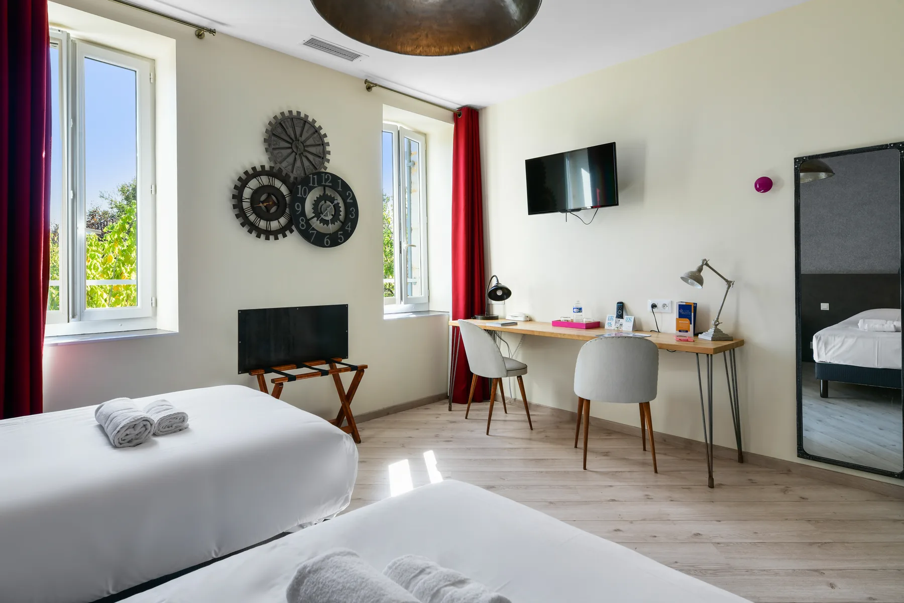 Hotel room or interior photo