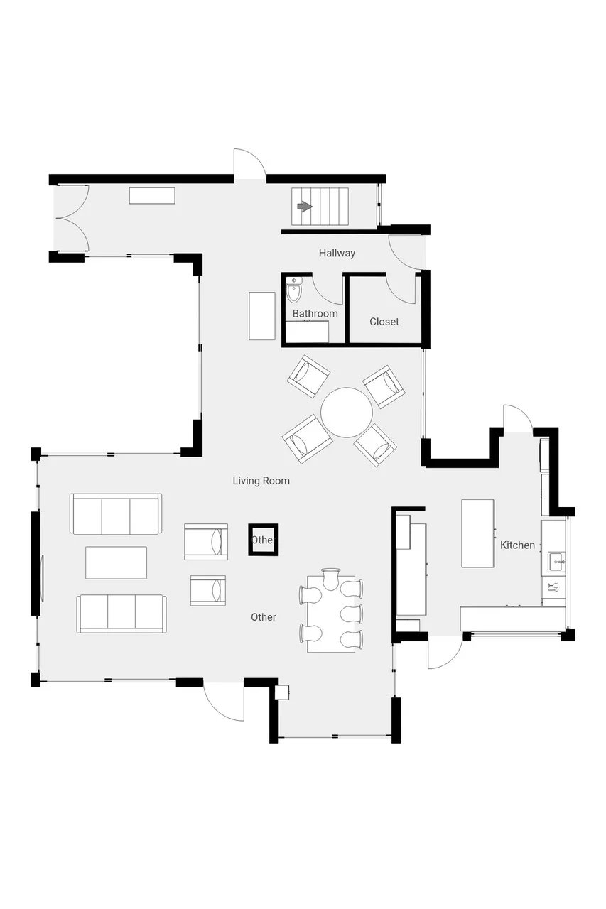 Un plano muestra una sala de estar, una cocina, un baño y un pasillo.