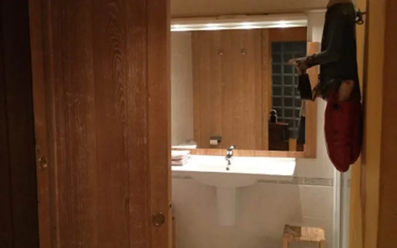 Baño de Le Petit Couscouril