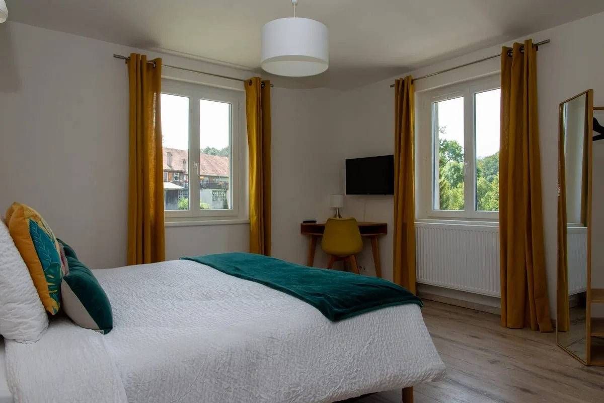Guesthouse room