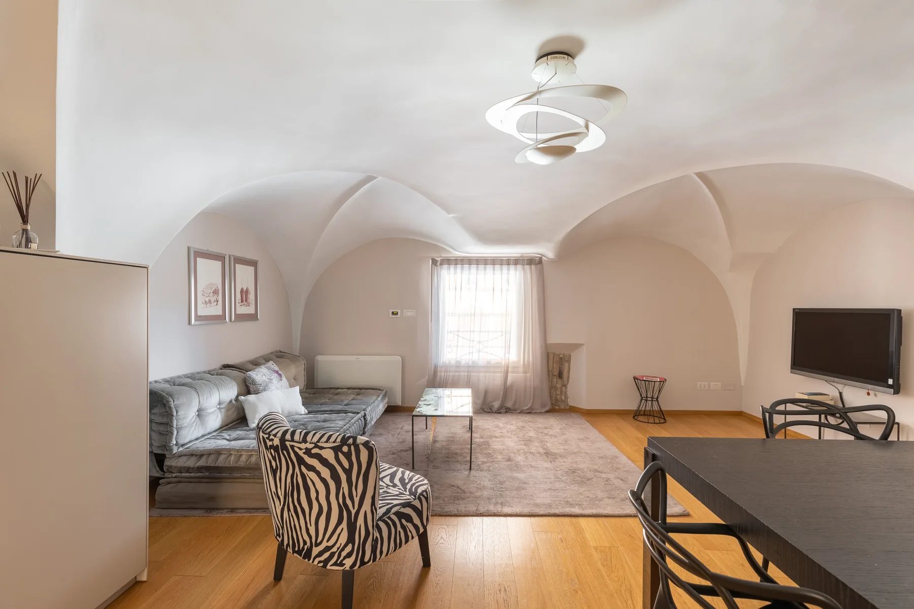 Santo Stefano Elegant Apartment
