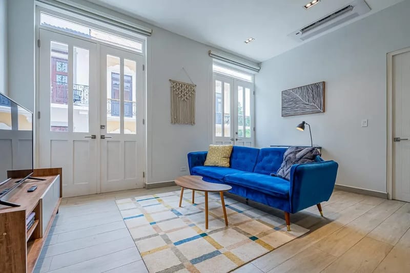 Airy 1BR in Casco Antiguo w/ Balcony