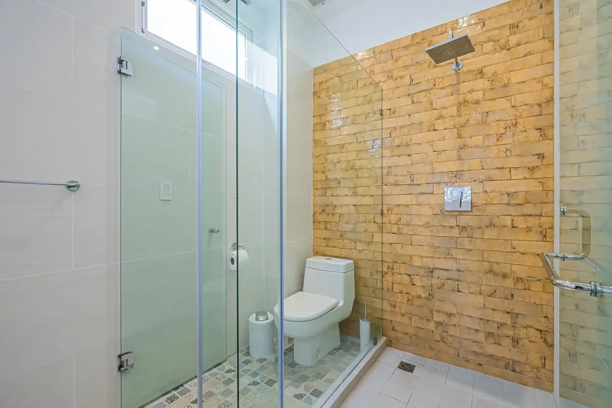 Airy 1BR in Casco Antiguo w/ Balcony
