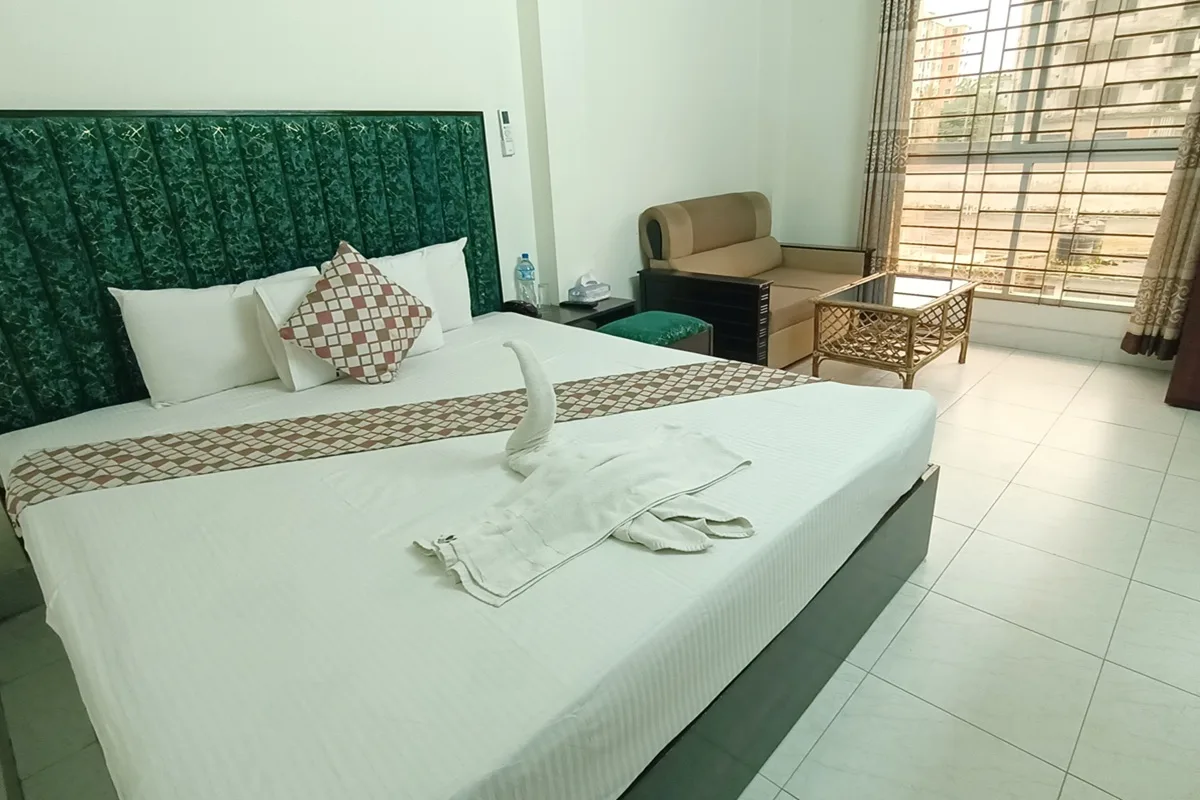 Hotel Grand Shah Kamal
