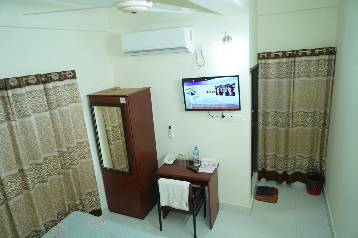 Hotel Grand Shah Kamal