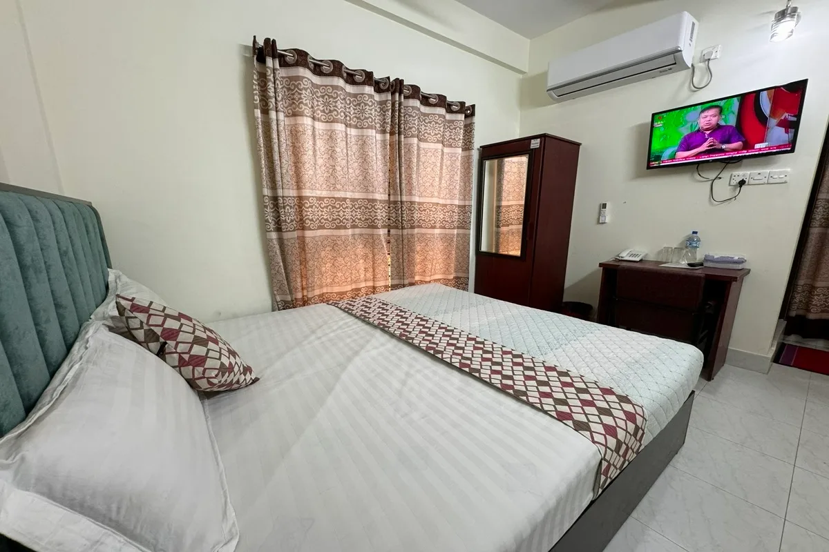 Hotel Grand Shah Kamal