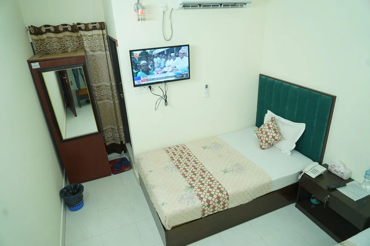Hotel Grand Shah Kamal