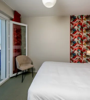 Sea-side room
