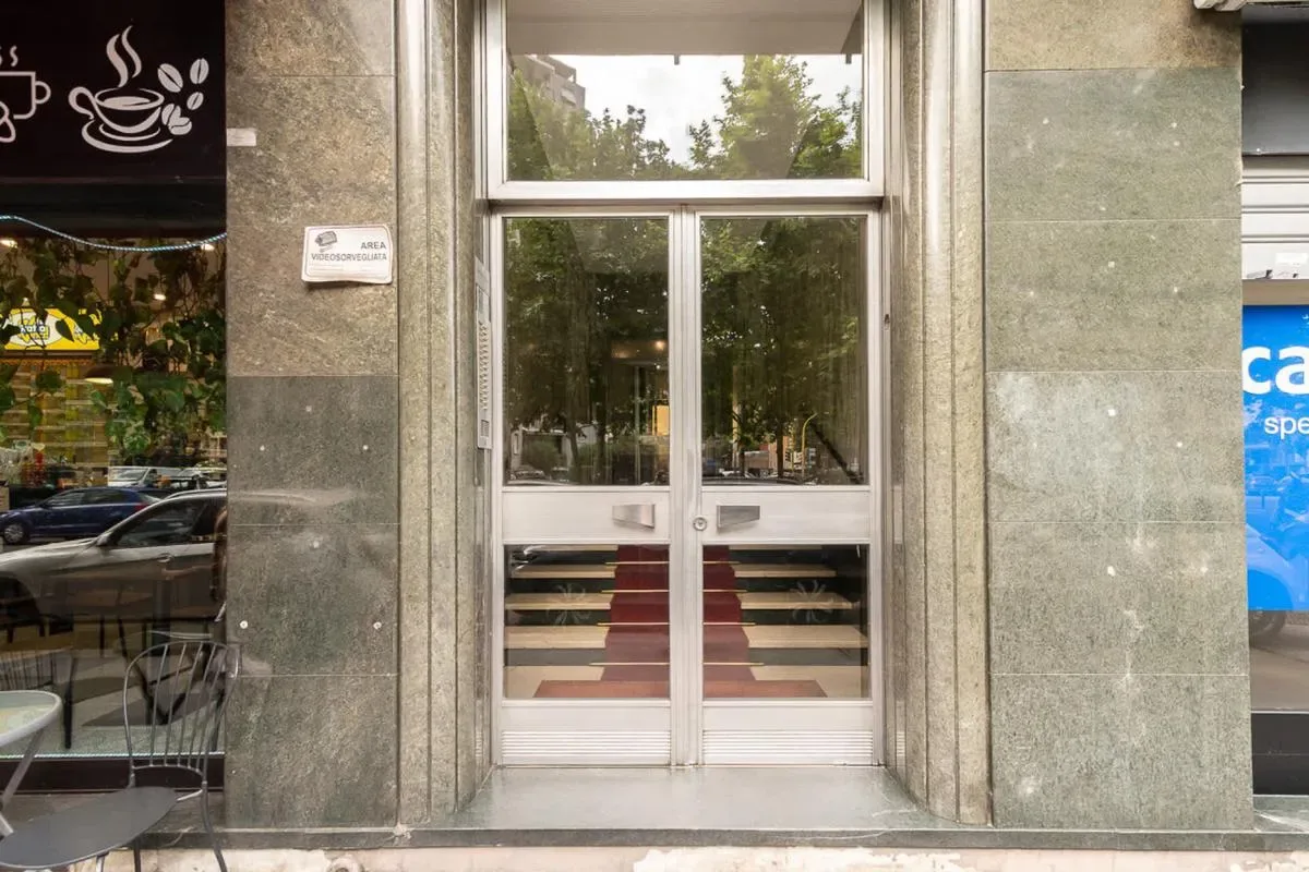 Sophisticated 3BR w/ AC near Milan Center