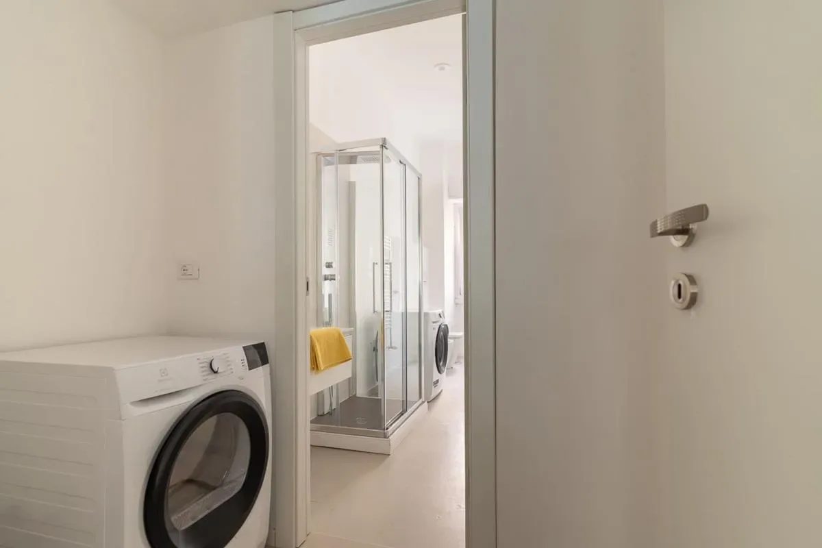 Sophisticated 3BR w/ AC near Milan Center