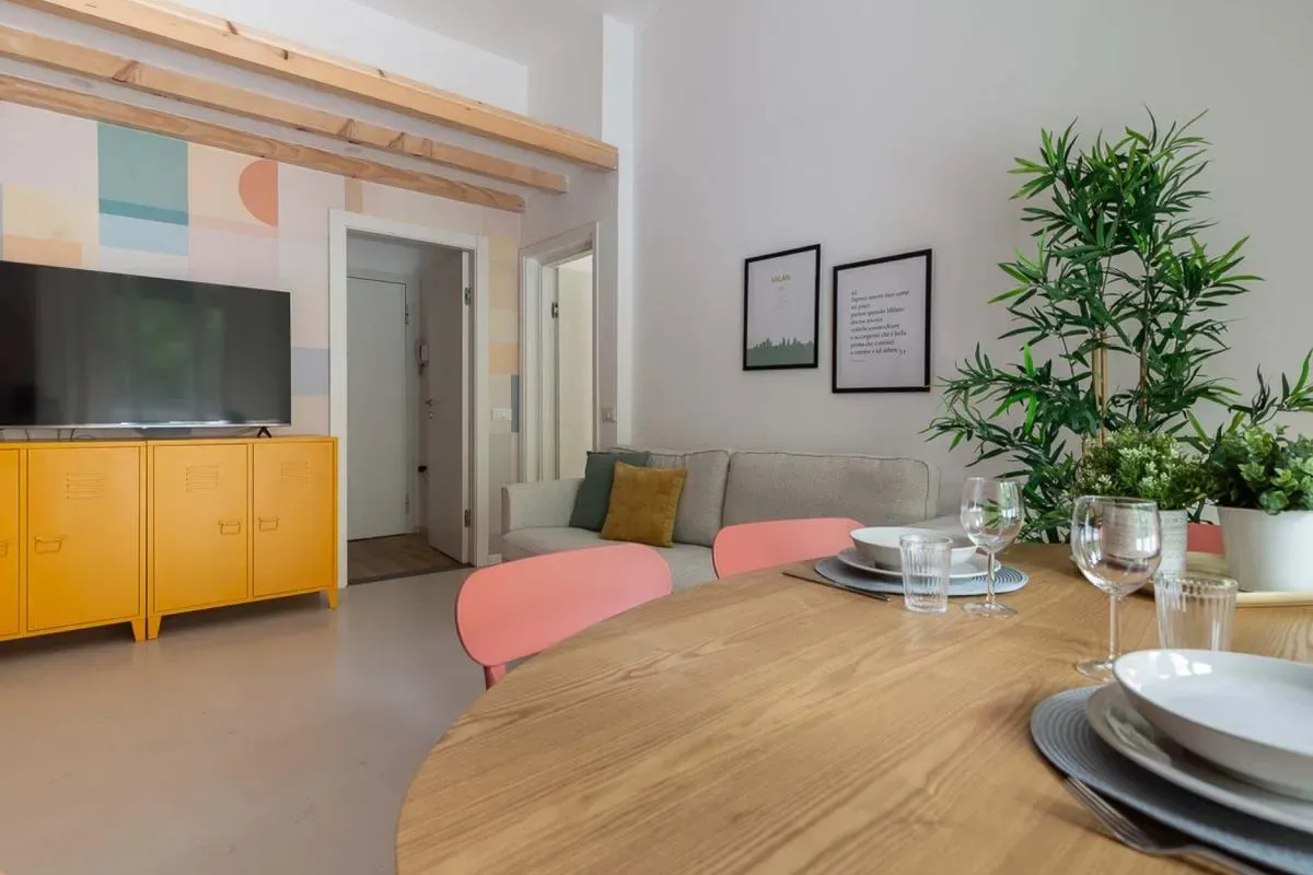 Sophisticated 3BR w/ AC near Milan Center