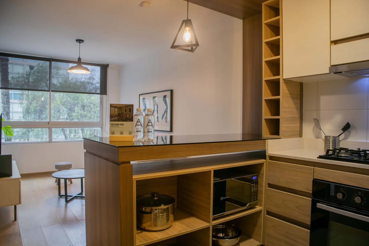 Breezy 2BR in Luxury Building in Barranco