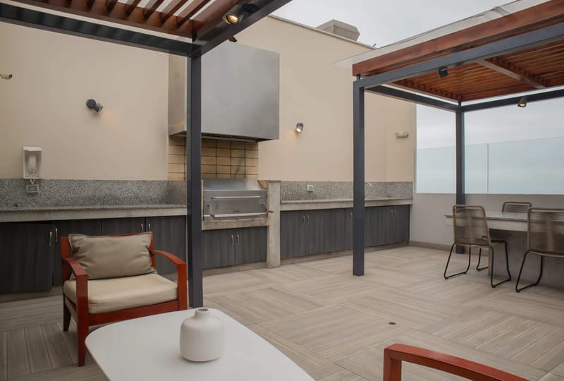 Breezy 2BR in Luxury Building in Barranco
